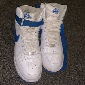 Nike Air Force ones there white and blue with a blue Velcrow